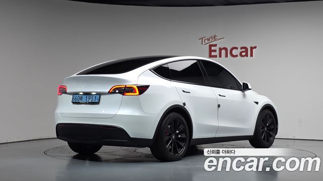 2021 Tesla Model Y, VIN 5YJYGDEE2MF225540