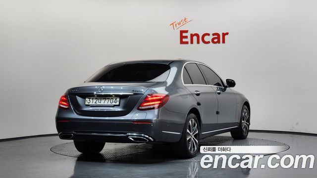 2020 Mercedes-Benz E-Class, VIN W1KZF5EB8LA812535