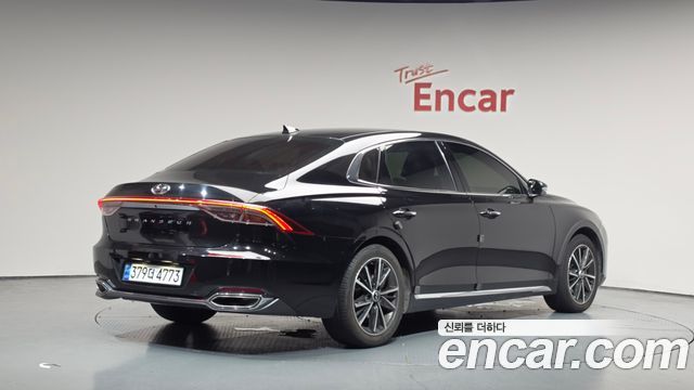 2022 Hyundai Grandeur, VIN KMHF241NBNA485764