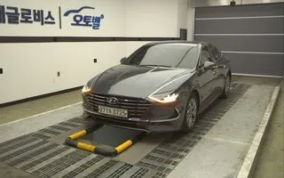 2020 Hyundai Sonata, VIN KMHL141EBLA047197