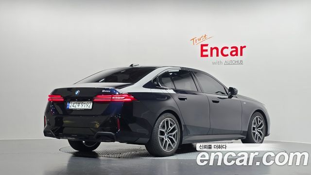 2024 BMW 5-Series, VIN WBA21FJ0XRCR45683
