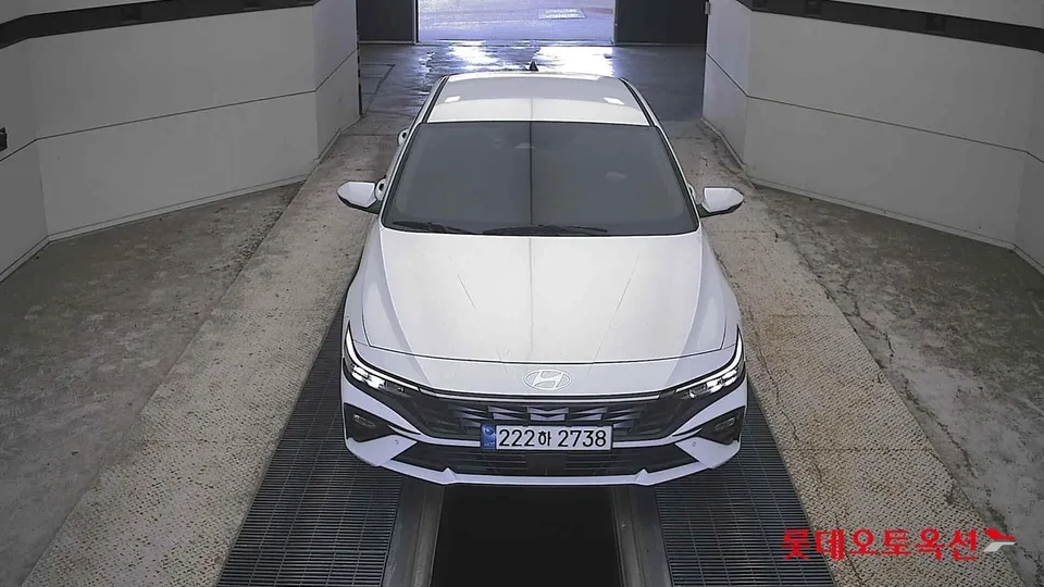 2024 Hyundai Avante, VIN KMHLN41EERU673061
