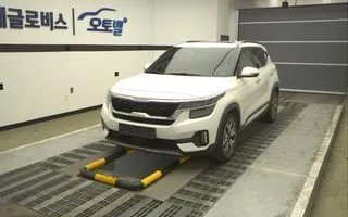 2022 Kia Seltos, VIN KNAET812GNK305963