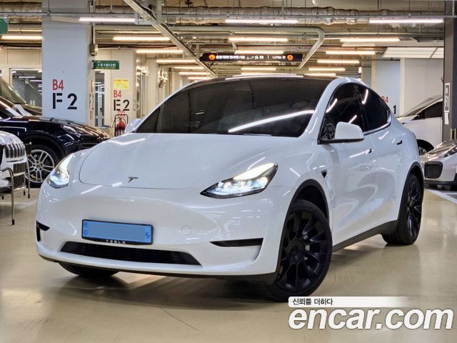 2023 Tesla Model Y, VIN LRWYGCFS3PC103475