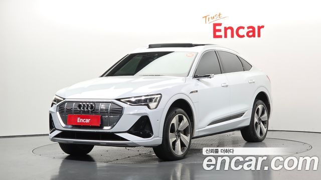 2022 Audi e-tron, VIN WAUZZZGE1NB025405