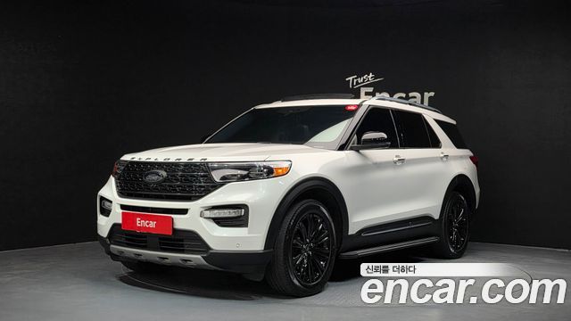2022 Ford Explorer, VIN 1FMSK8FH4NGA41191