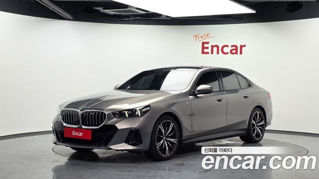 2025 BMW 5-Series, VIN WBA51FJ01SCU49481