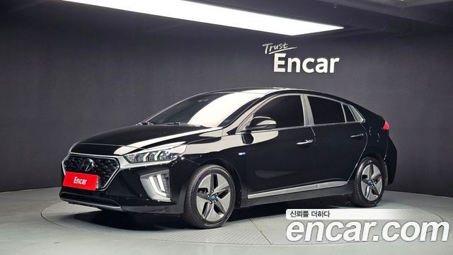 2020 Hyundai Ioniq, VIN KMHC051CGLU215750