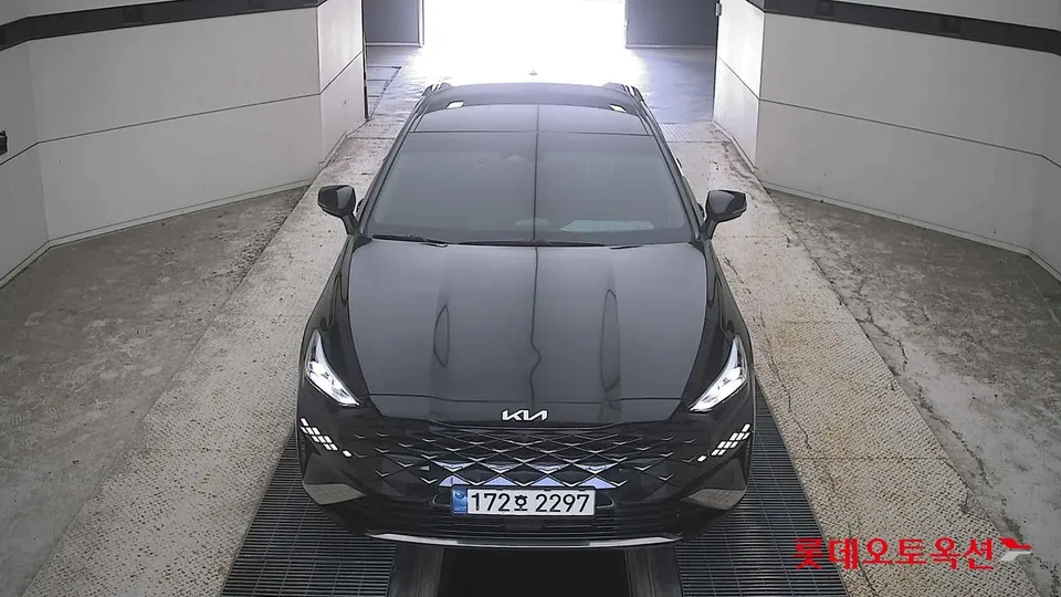 2023 Kia K8, VIN KNAM241BBPA039389