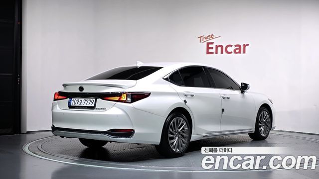 2026 Lexus ES, VIN JTHBA1C14T2031047