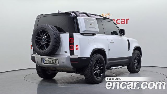 2022 Land Rover Defender, VIN SALEA6BWXN2063926