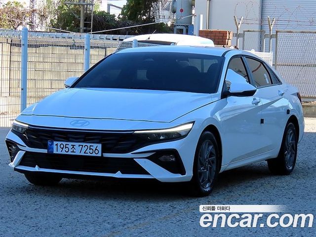 2025 Hyundai Avante, VIN KMHLN41EESU868507