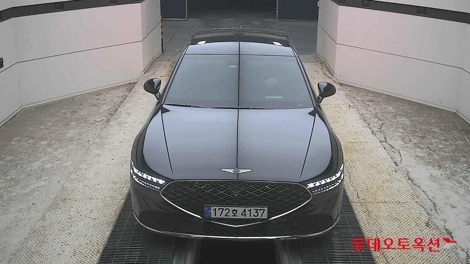 2022 Genesis G90, VIN KMTFA41DDNU011103
