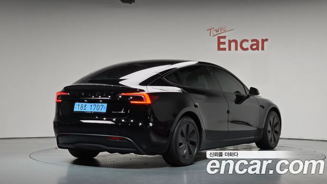 2024 Tesla Model 3, VIN LRW3E7EK5RC153760