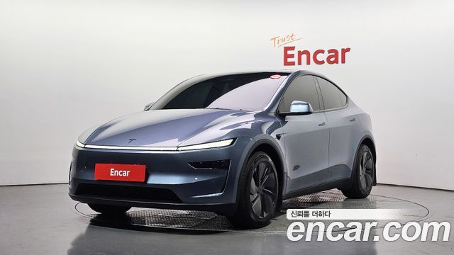 2025 Tesla Model Y, VIN LRWYGCEK9SC216065