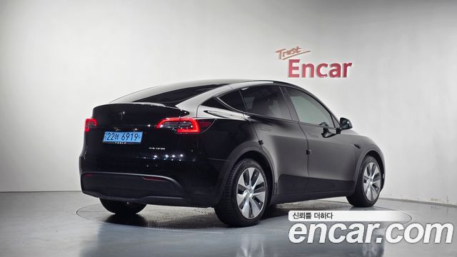 2022 Tesla Model Y, VIN 7SAYGDEE1NF415978
