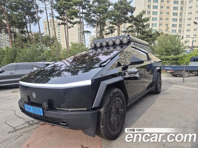 2024 Tesla Cybertruck, VIN 7G2CEHED8RA040635
