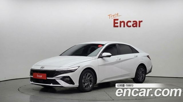 2025 Hyundai Avante, VIN KMHLN41EESU872015