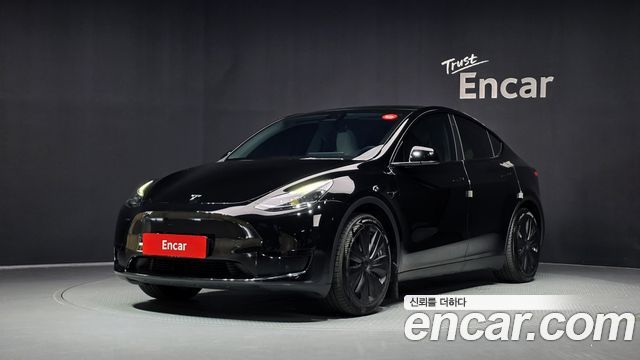 2024 Tesla Model Y, VIN LRWYGCFS6RC159736