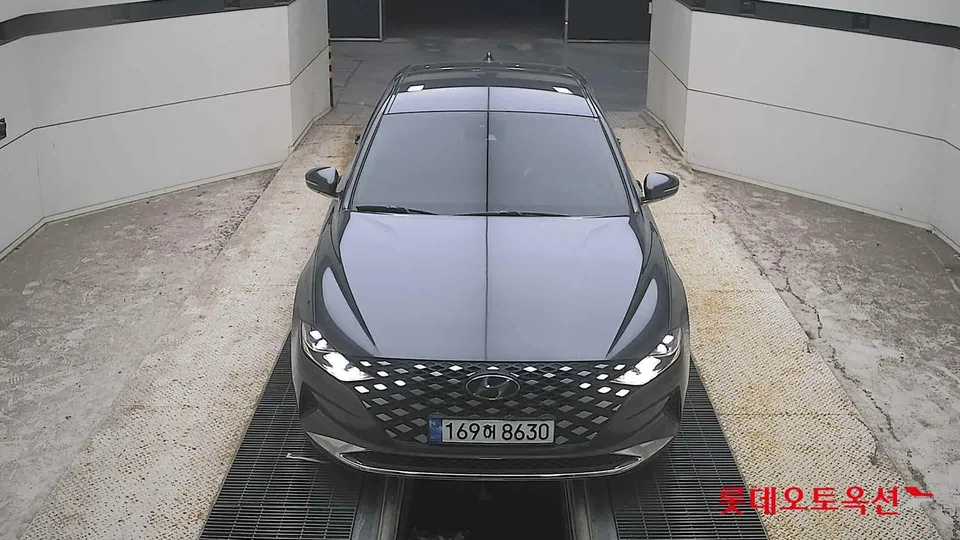 2022 Hyundai Grandeur, VIN KMHF141DBNA496529