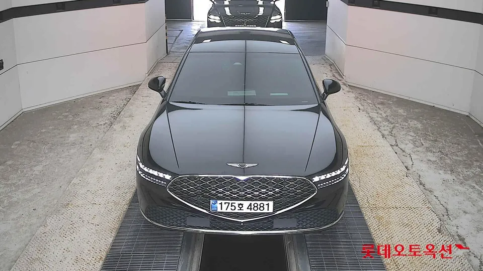 2023 Genesis G90, VIN KMTFA41DDPU037595
