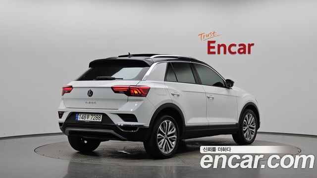 2022 Volkswagen T-Roc, VIN WVGZZZA1ZNV023312