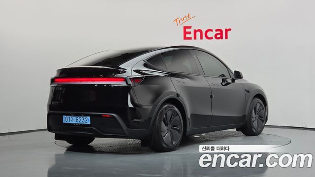 2026 Tesla Model Y, VIN LRWYGCFJ8TC667639