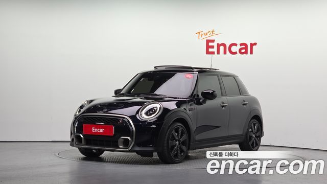 2023 Mini Cooper, VIN WMW61DK04P2U21713