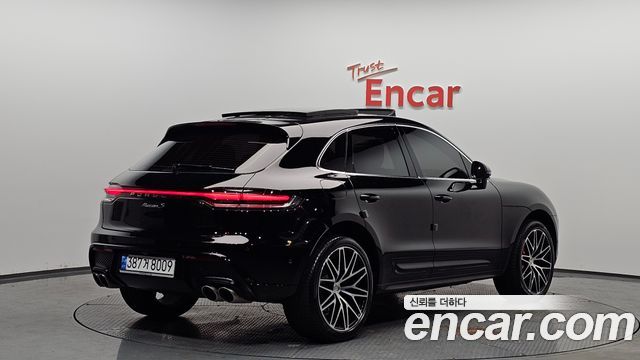 2022 Porsche Macan, VIN WP1AG2956NLB35210