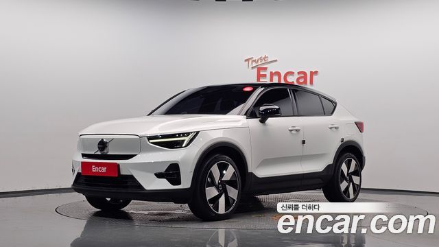 2022 Volvo C40, VIN YV1XKEDAEN2006292
