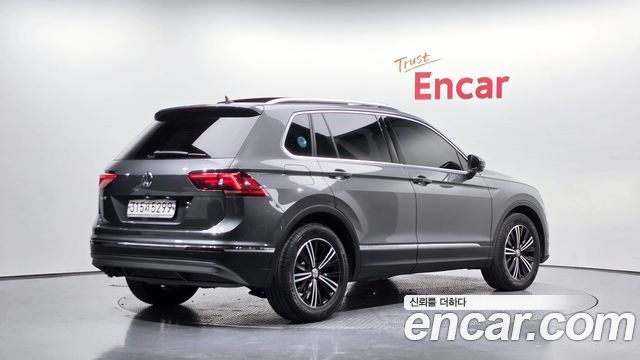 2020 Volkswagen Tiguan, VIN WVGZZZ5NZLW853197