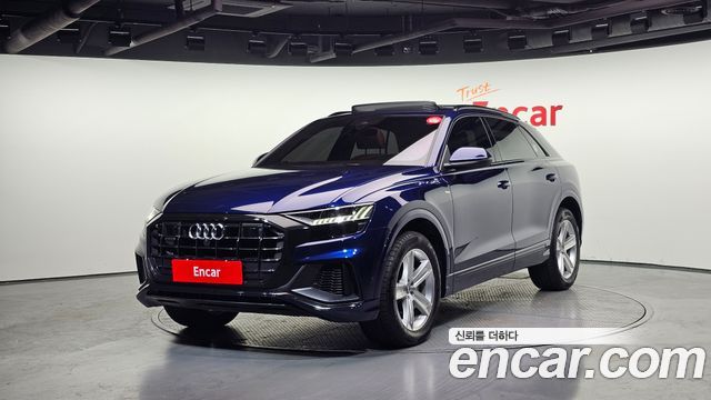 2021 Audi Q8, VIN WAUZZZF1XMD002061
