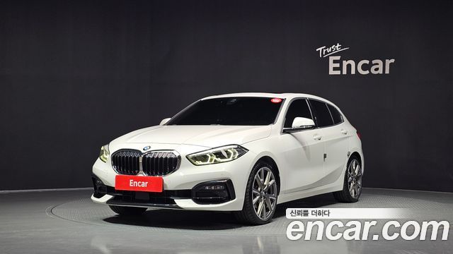 2021 BMW 1-Series, VIN WBA7M9109M5S55998