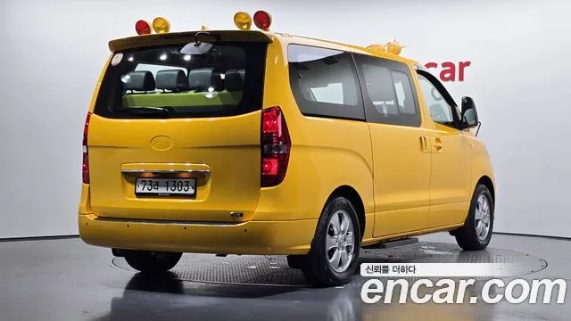 2021 Hyundai Starex, VIN KMJWA37TBMU178493