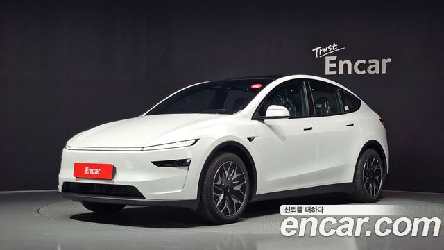 2026 Tesla Model Y, VIN LRWYGCEK2TC926748