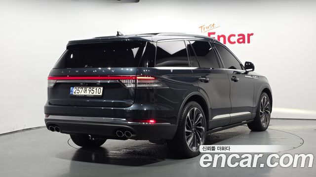 2022 Lincoln Aviator, VIN 5LM5J7XC6NGL19275