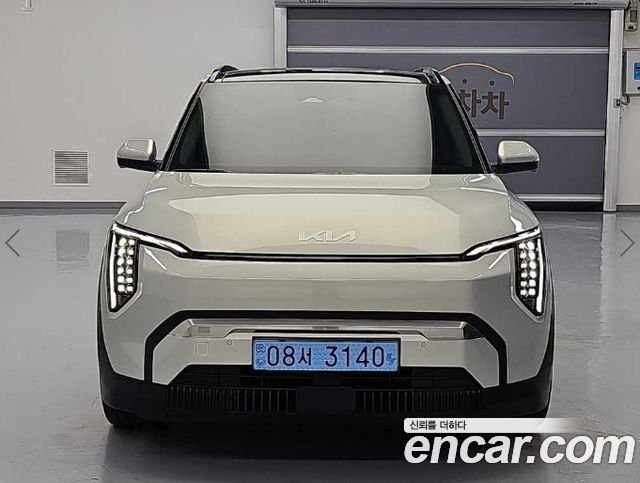2025 Kia EV3, VIN KNAFC81BFSS056836