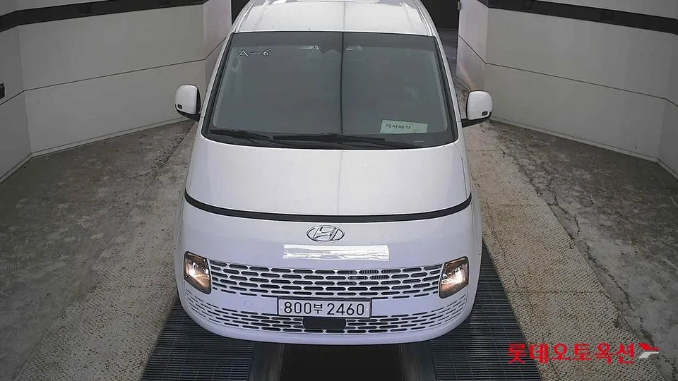 2024 Hyundai Staria, VIN KMFYDX71BRC160378