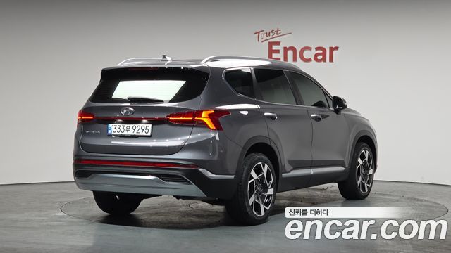 2021 Hyundai Santa Fe, VIN KMHS381HGMU343448