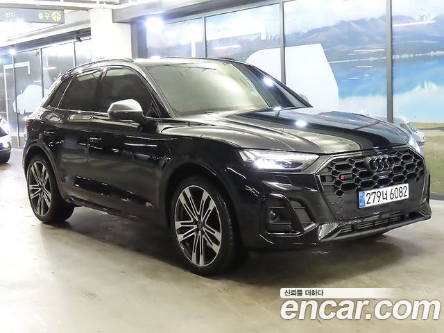 2021 Audi SQ5, VIN WAUZZZFYXM2105523
