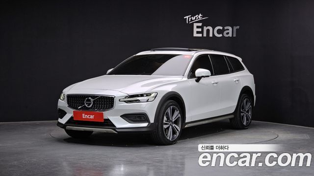 2021 Volvo V60, VIN YV1ZZL12CM1078079