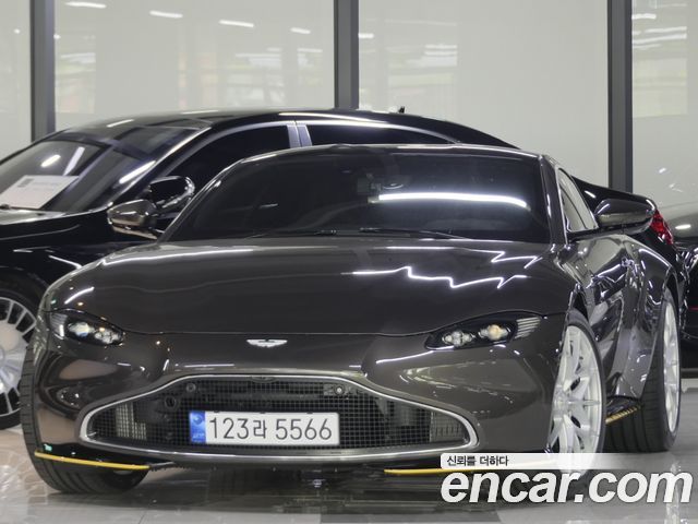 2022 Aston Martin Vantage, VIN SCFSMGAW9NGN06547