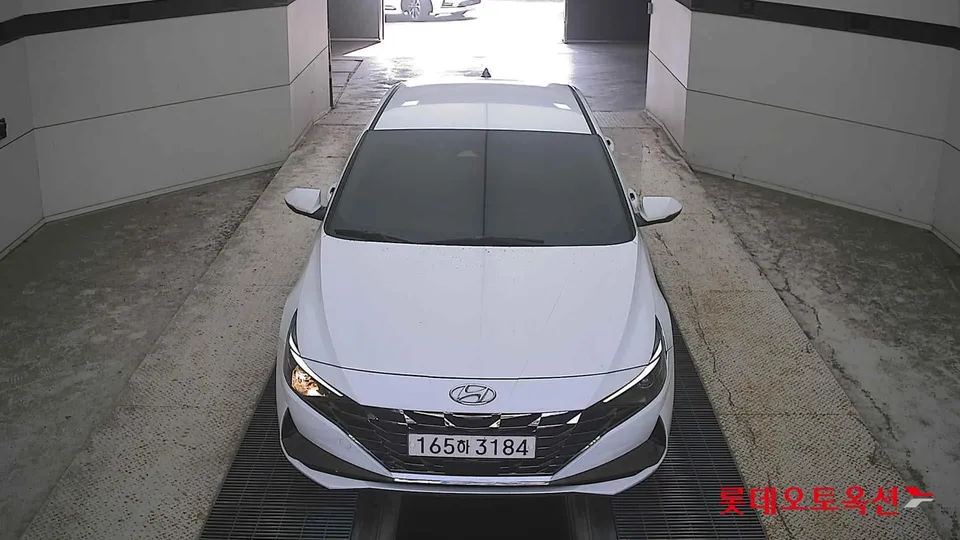 2021 Hyundai Avante, VIN KMHLM41EEMU247394