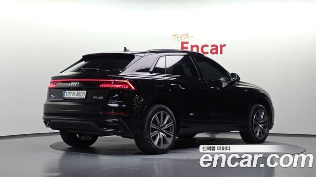 2021 Audi Q8, VIN WAUZZZF15MD037610