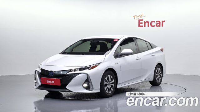 2022 Toyota Prius, VIN JTDKAMFPXN3204005