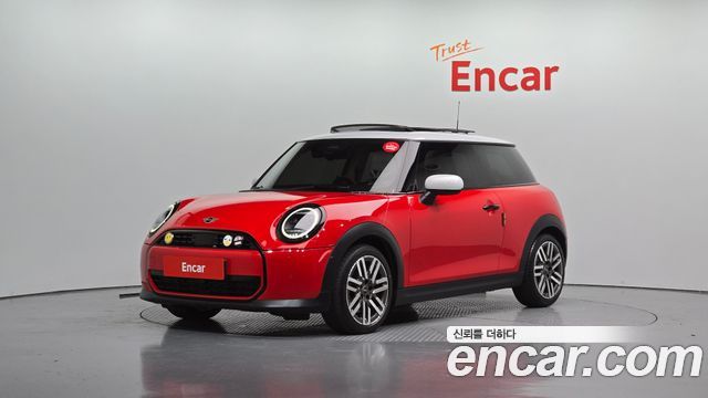 2025 Mini Cooper, VIN WMW81GD01S2W33730