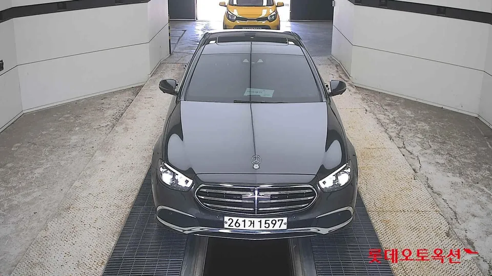 2021 Mercedes-Benz E-Class, VIN W1KZF0FBXMA953612