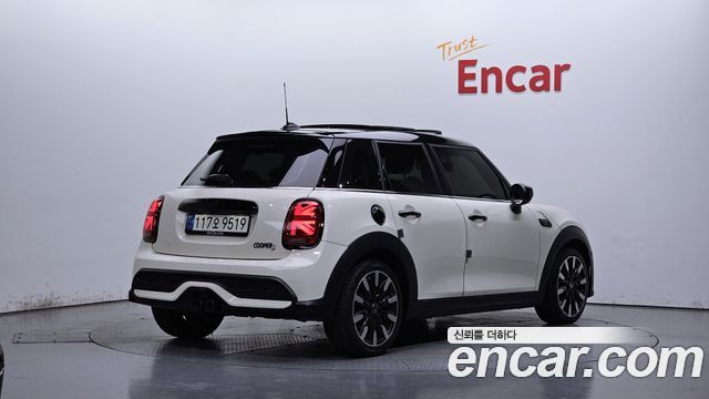 2022 Mini Cooper, VIN WMW61DK01N2R49299