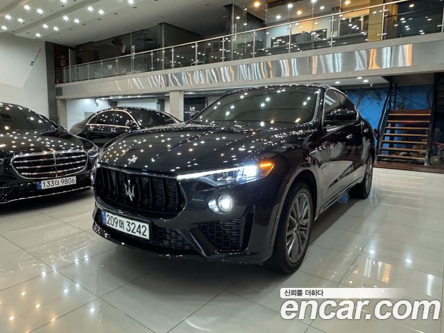 2020 Maserati Levante, VIN ZN661XUG5LX365338