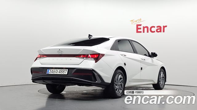 2024 Hyundai Avante, VIN KMHLN41EERU635262